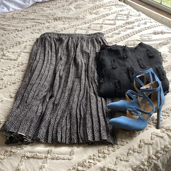 Massini women’s pleated animal print skirt - Picture 1 of 4